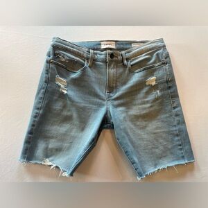 Frame L’homme cut off light wash distressed Bermuda shorts raw hem SZ 32